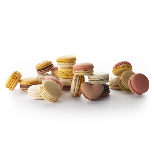 Prestige Chocolate Macaron Box | Louvins